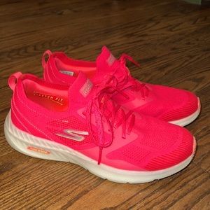 Skechers GO Run Sneakers